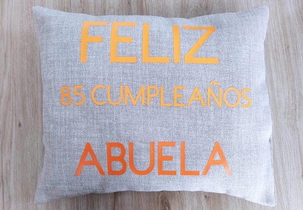 cojines personalizados con vinilo