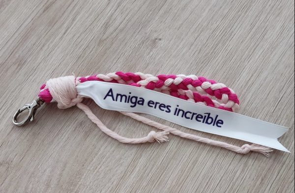 Llaveros macrame